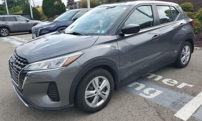 2022 Nissan Kicks S