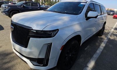 2021 Cadillac Escalade ESV Sport