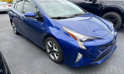 2018 Toyota Prius TWO ECO Three