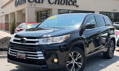 2017 Toyota Highlander LE Plus