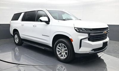2024 Chevrolet Suburban LT