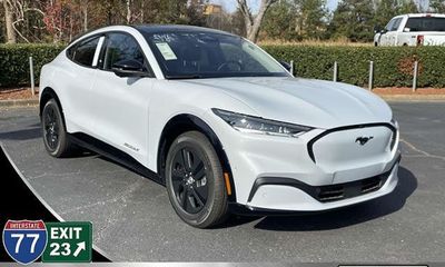 2023 Ford Mustang Mach-E California Route 1