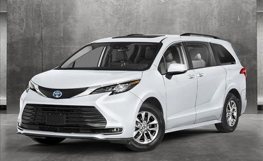 2025 Toyota Sienna XLE