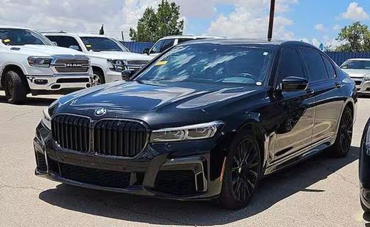 2021 BMW 750I