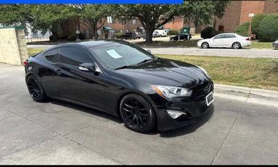 2015 Hyundai Genesis Coupe GLS Middle