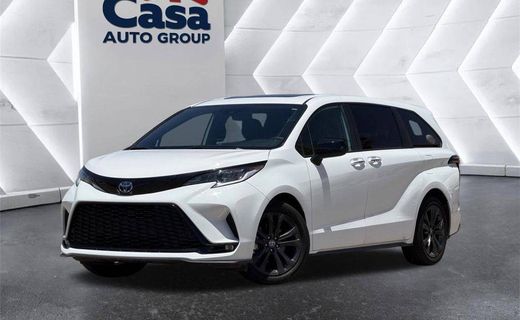 2025 Toyota Sienna XSE