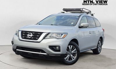 2020 Nissan Pathfinder SL