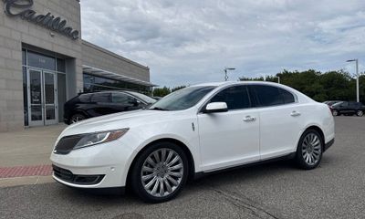 2013 Lincoln MKS Premium 4D Sedan