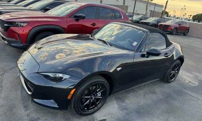 2026 Mazda MX-5 Sport