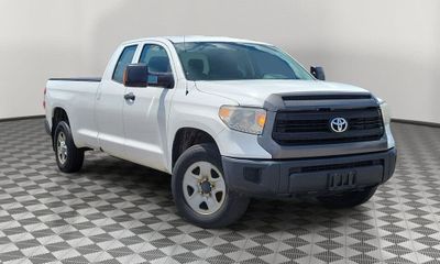 2017 Toyota Tundra SR SR5