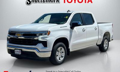2025 Chevrolet Silverado LT