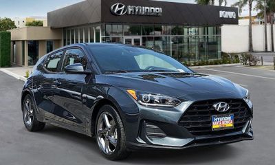 2020 Hyundai Veloster 2 0L AND