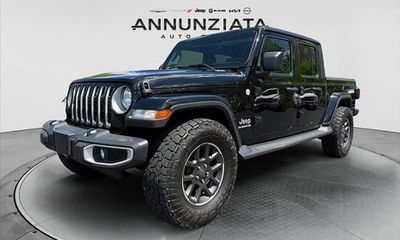 2022 Jeep Gladiator Overland