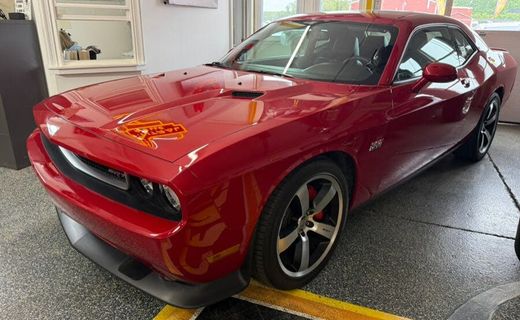 2012 Dodge Challenger SRT8