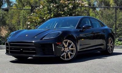 2026 Porsche Panamera 4 E Hybrid