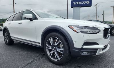 2020 Volvo V90CC Inscription