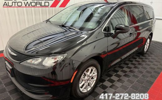 2024 Chrysler Voyager LX