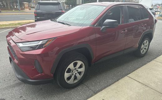 2024 Toyota RAV4 LE