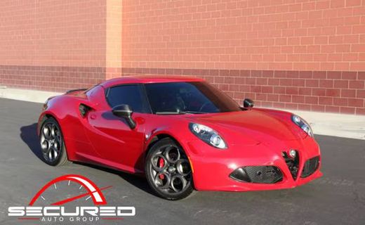 2015 Alfa Romeo 4C Coupe Launch Edition