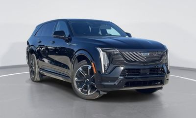 2025 Cadillac Escalade IQ Sport 2