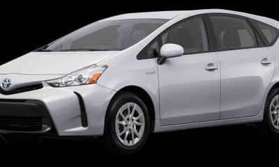 2015 Toyota Prius V Three