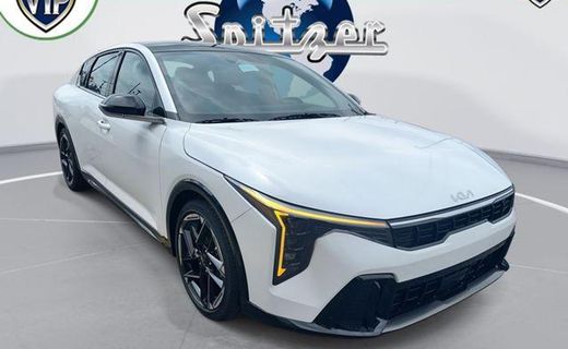 2026 Kia K4