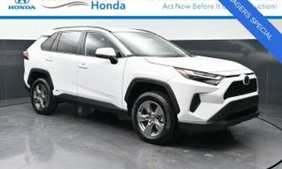 2023 Toyota RAV4 XSE