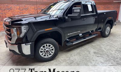 2024 GMC Sierra HD SLE