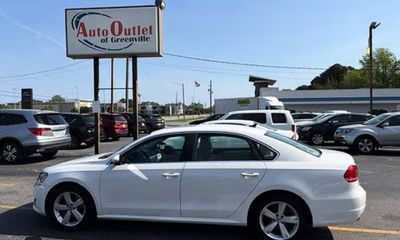 2012 Volkswagen Passat SE
