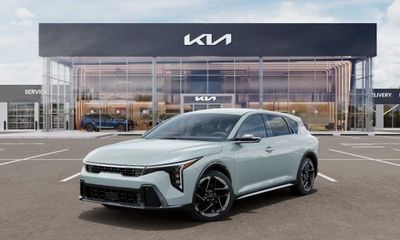 2026 Kia K4 GT Line