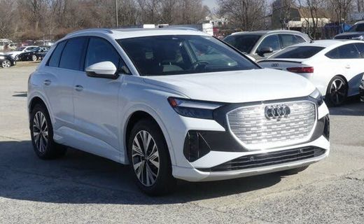 2023 Audi Q4 40 Premium Plus