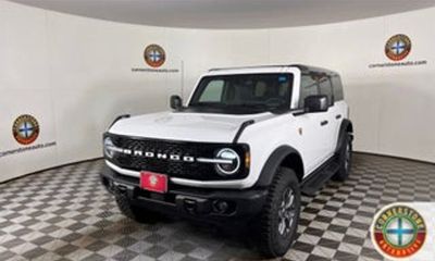 2026 Ford Bronco Outer Banks