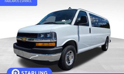 2025 Chevrolet Express LT EXT