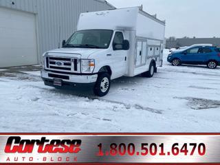 2025 Ford E-450 Super Duty
