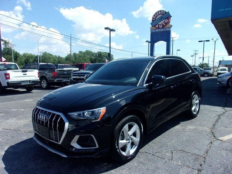 2019 Audi Q3 — a typically priced live listing