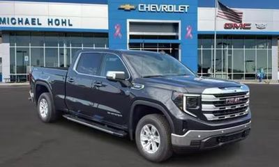 2026 GMC Sierra SLE
