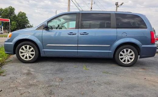2012 Chrysler Town AND Country Touring