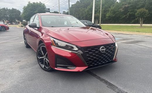 2023 Nissan Altima SR