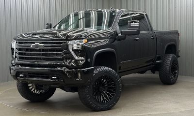 2026 Chevrolet Silverado HD High Country
