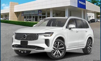 2026 Volvo XC90 Ultra Bright