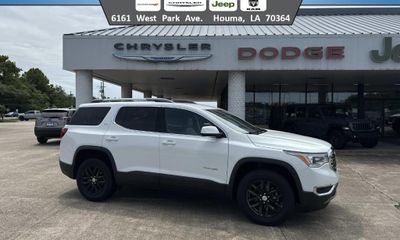 2019 GMC Acadia SLT 1