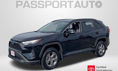 2024 Toyota RAV4 XLE