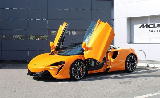 2026 McLaren Artura Spider