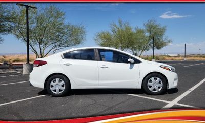 2017 Kia Forte LX Base