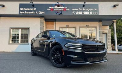 2016 Dodge Charger SE