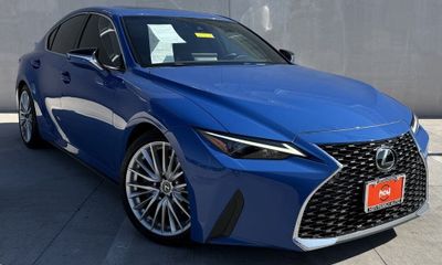 2022 Lexus IS 300 Premium