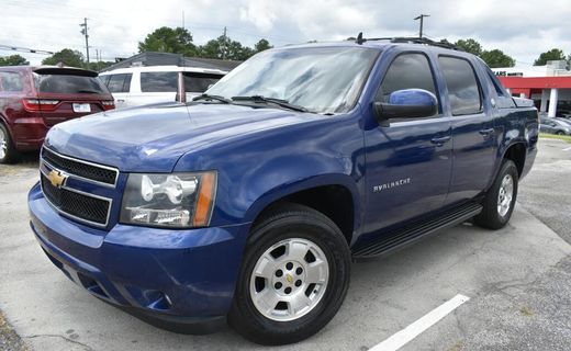 2013 Chevrolet Avalanche LS