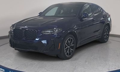 2023 BMW X4 xDrive30i