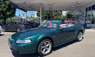 2001 Ford Mustang Base