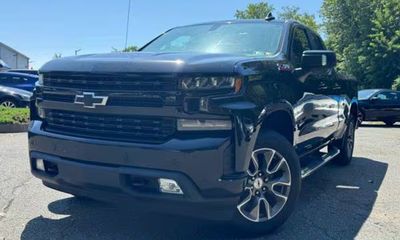 2020 Chevrolet Silverado RST